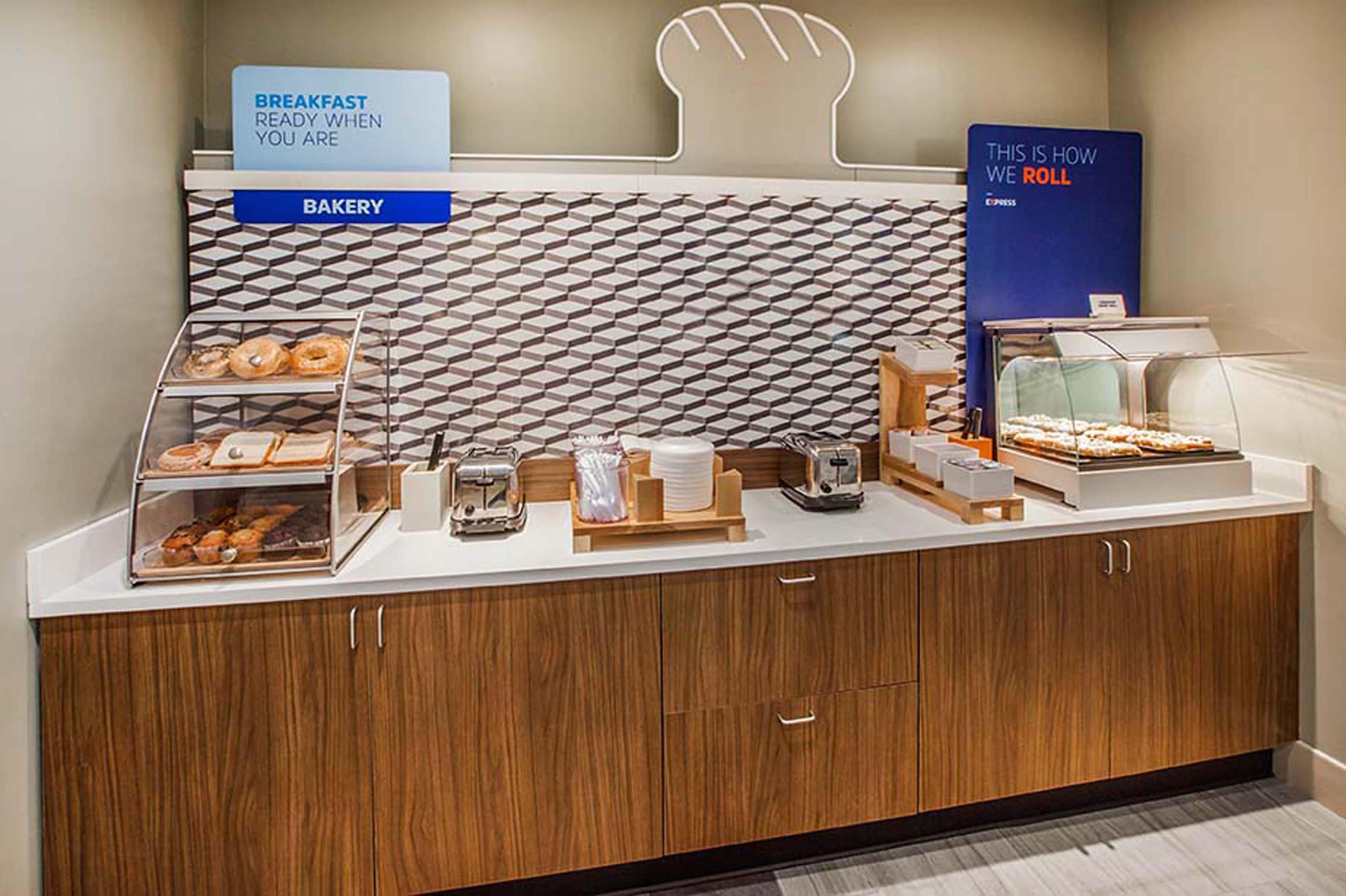 Holiday Inn Express Fullerton-Anaheim By Ihg Ngoại thất bức ảnh