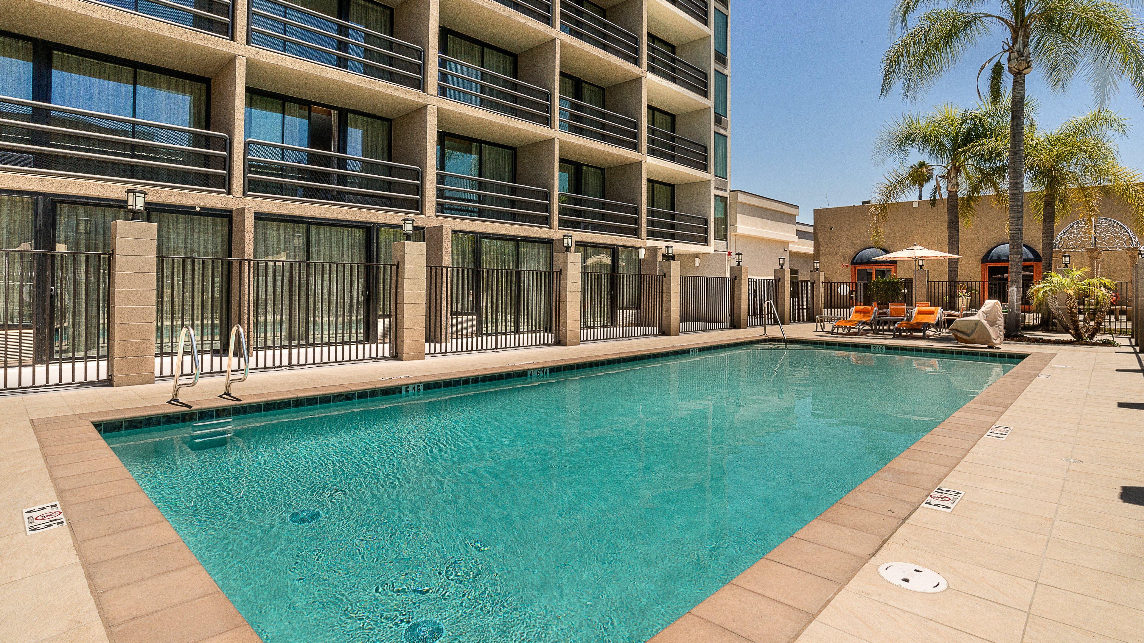 Holiday Inn Express Fullerton-Anaheim By Ihg Ngoại thất bức ảnh