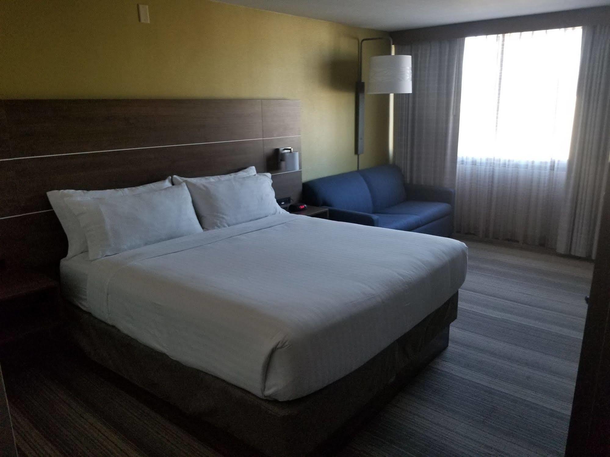 Holiday Inn Express Fullerton-Anaheim By Ihg Ngoại thất bức ảnh