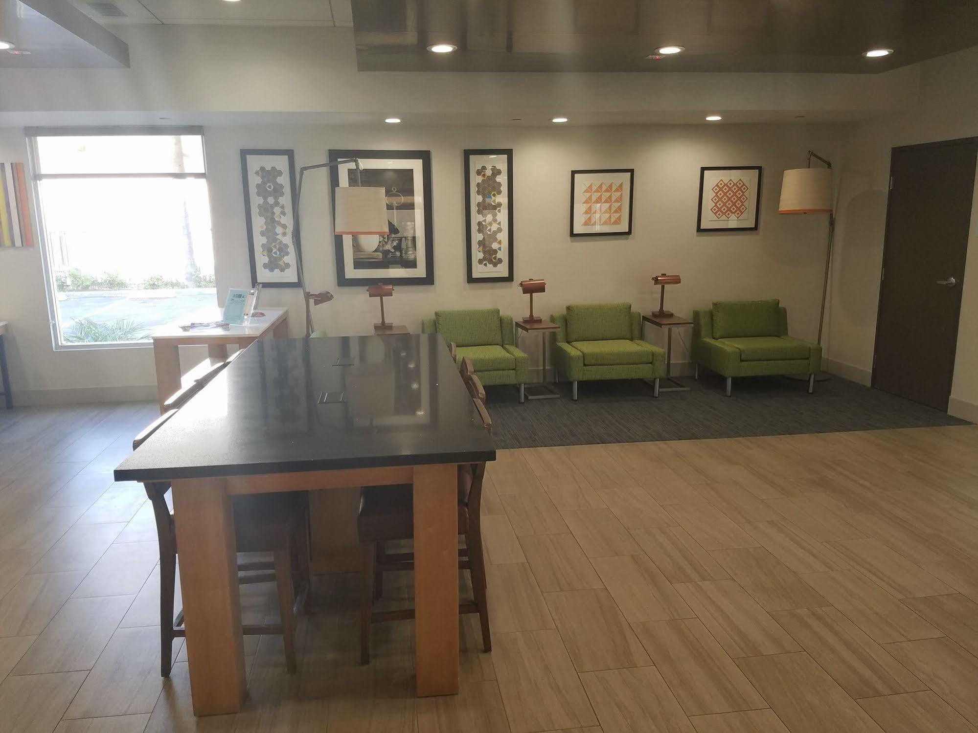 Holiday Inn Express Fullerton-Anaheim By Ihg Ngoại thất bức ảnh