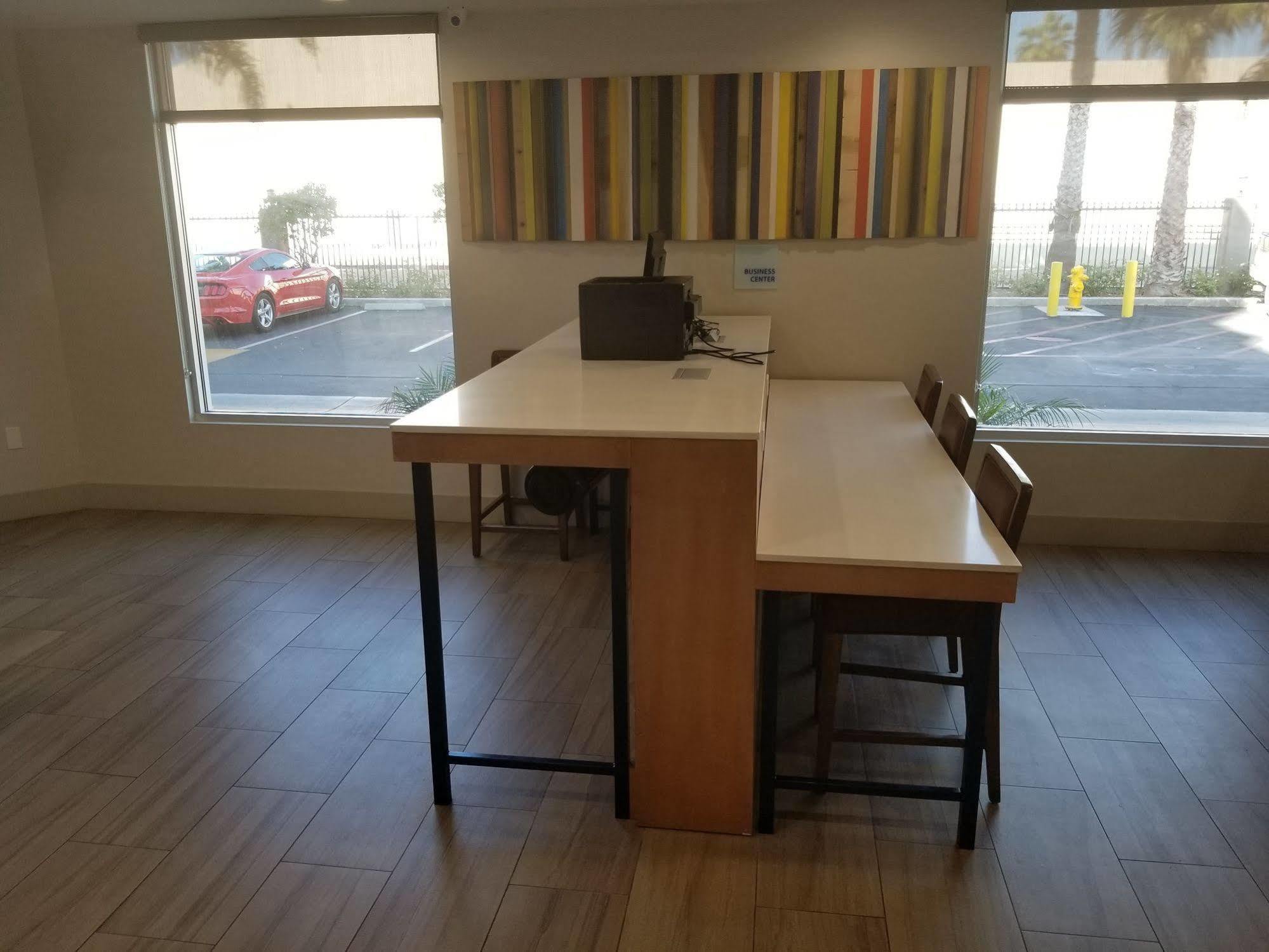Holiday Inn Express Fullerton-Anaheim By Ihg Ngoại thất bức ảnh