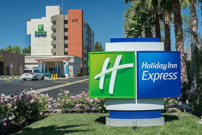 Holiday Inn Express Fullerton-Anaheim By Ihg Ngoại thất bức ảnh